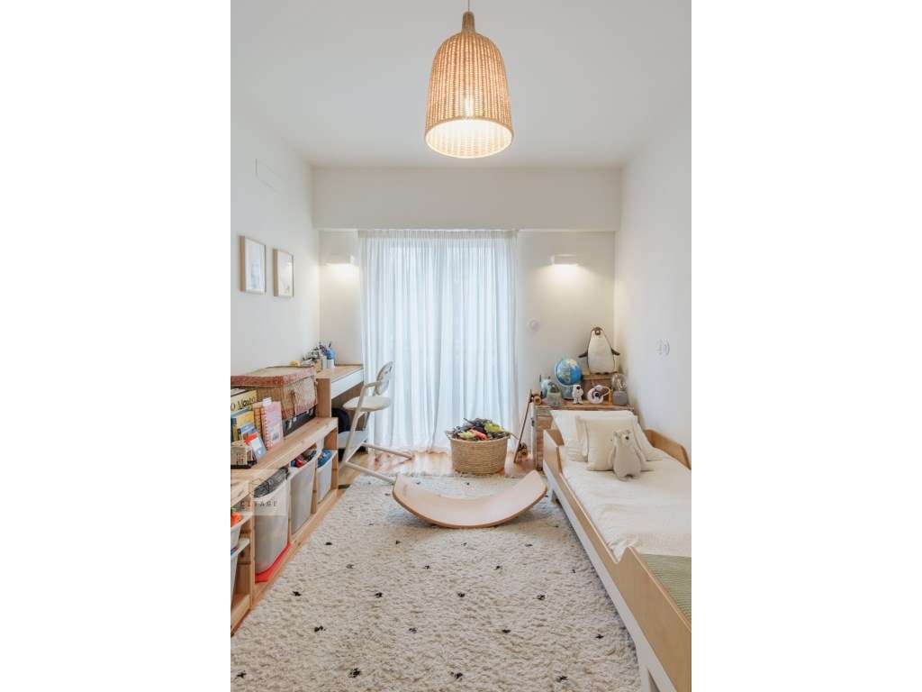 Apartamento T4 Restelo com terraço-28