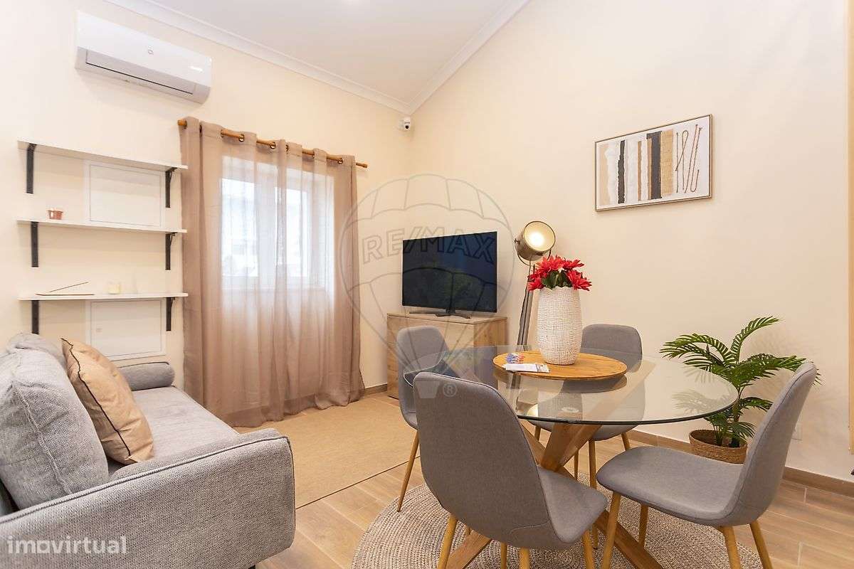 Moradia T1 para venda-0