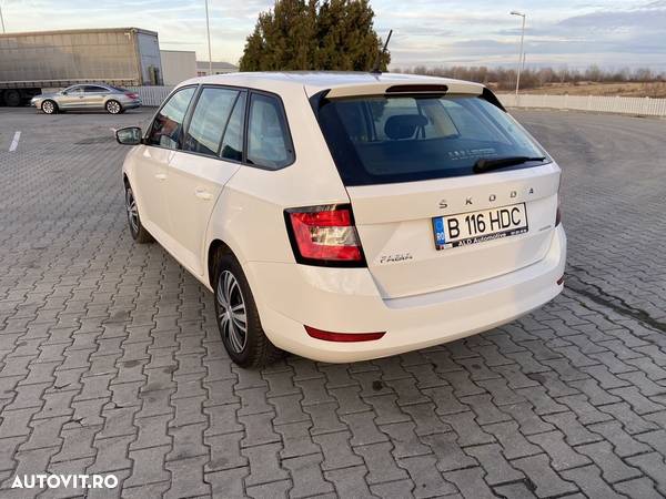 Skoda Fabia 1.0 TSI Cool Edition Red & Grey - 24