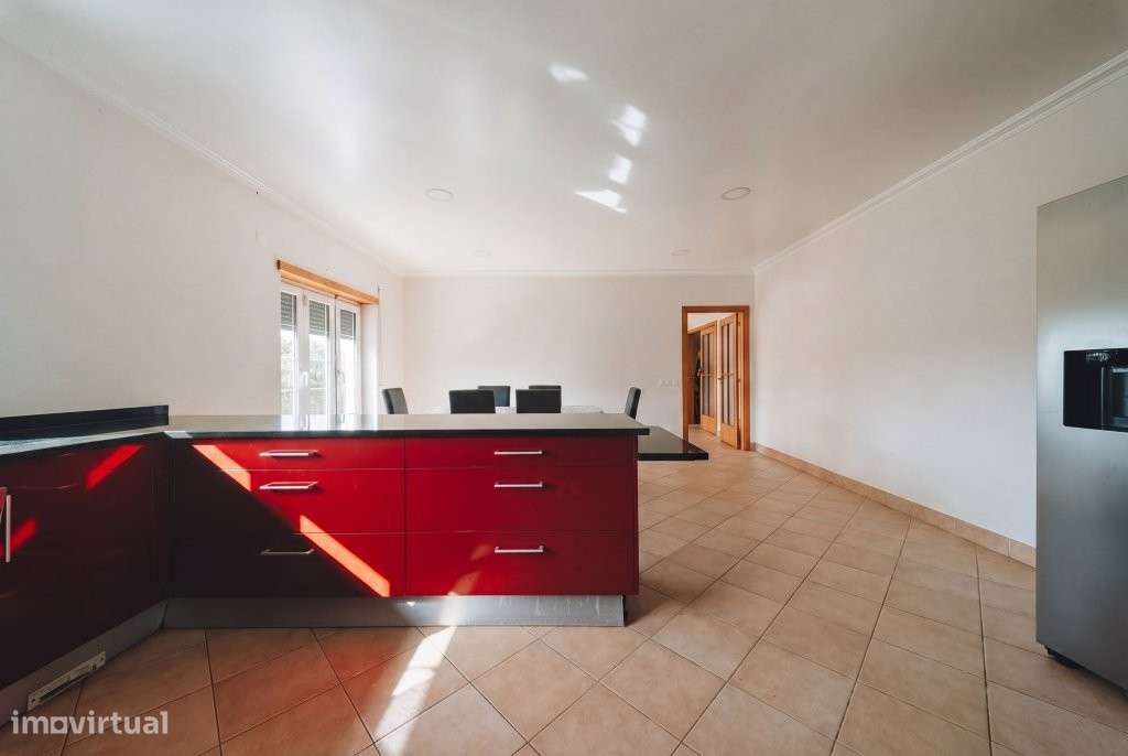 Moradia T7 isolada, com 5 suítes e vistas deslumbrantes-10