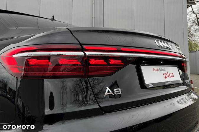 Audi A8 - 7