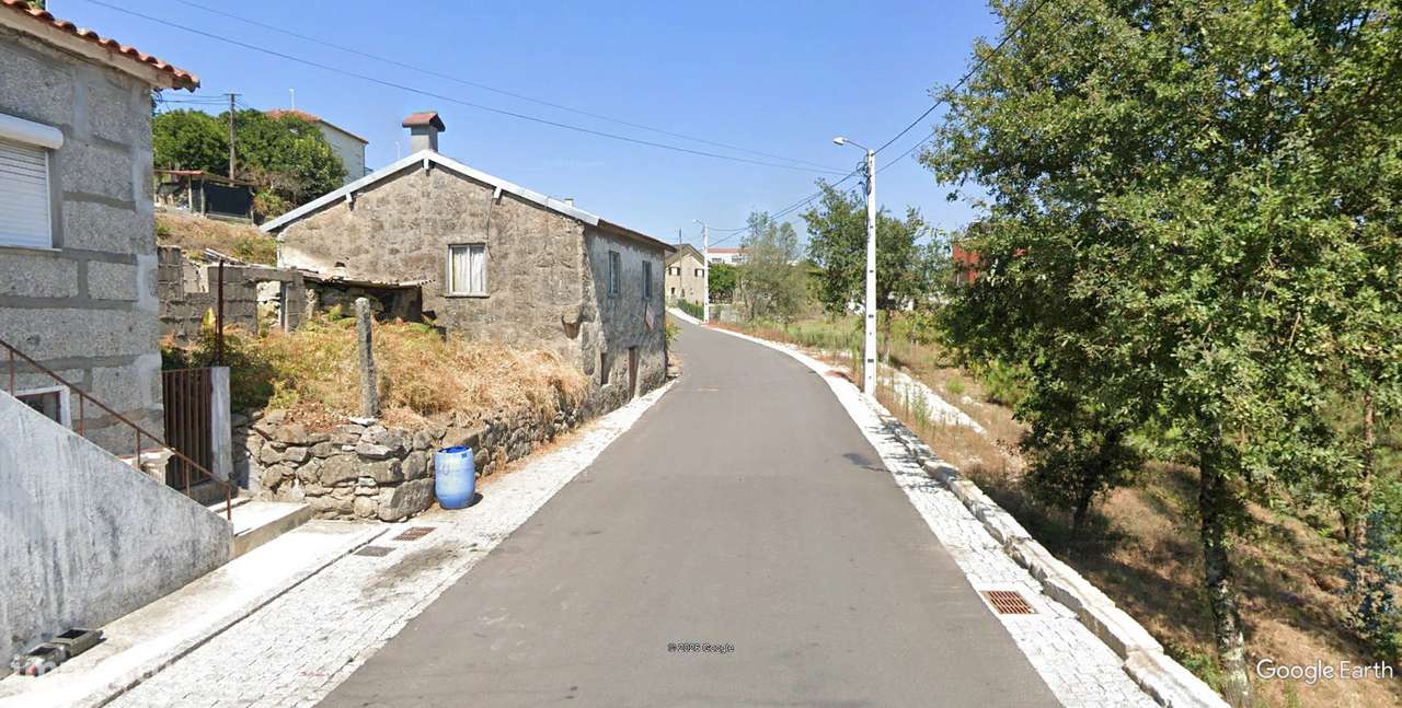 Moradia em pedra para restauro em Fafe - Grande imagem: 3/4