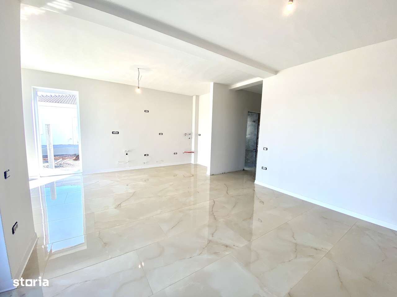 Dezvoltator: Duplex Modern cu 5 camere si 3 bai in Remetea Mare - Imagine principală: 5/18