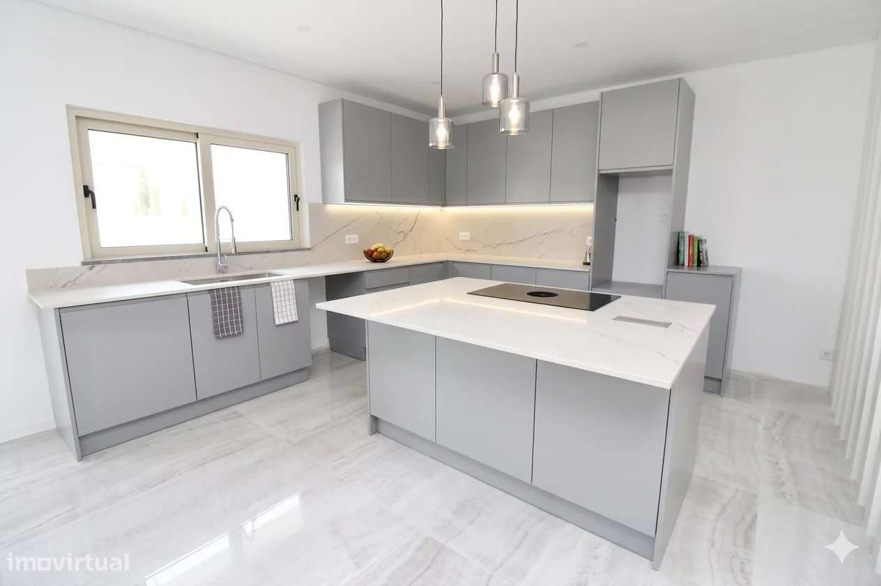 Vivenda Luxuosa V3 + 1 com Piscina de água salgada - Grande imagem: 5/15