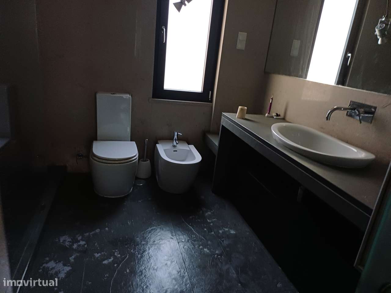 Prédio p Familia com Jardim jtº Praça Espanha e São D.Benfica-33