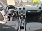 Audi A3 1.6 FSI Attraction - 16