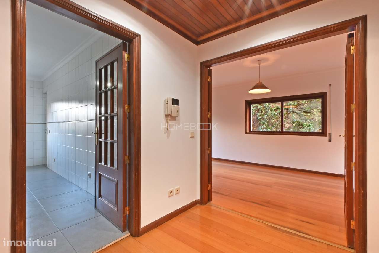 Apartamento T3 em plena Avenida Fernão Magalhães-11
