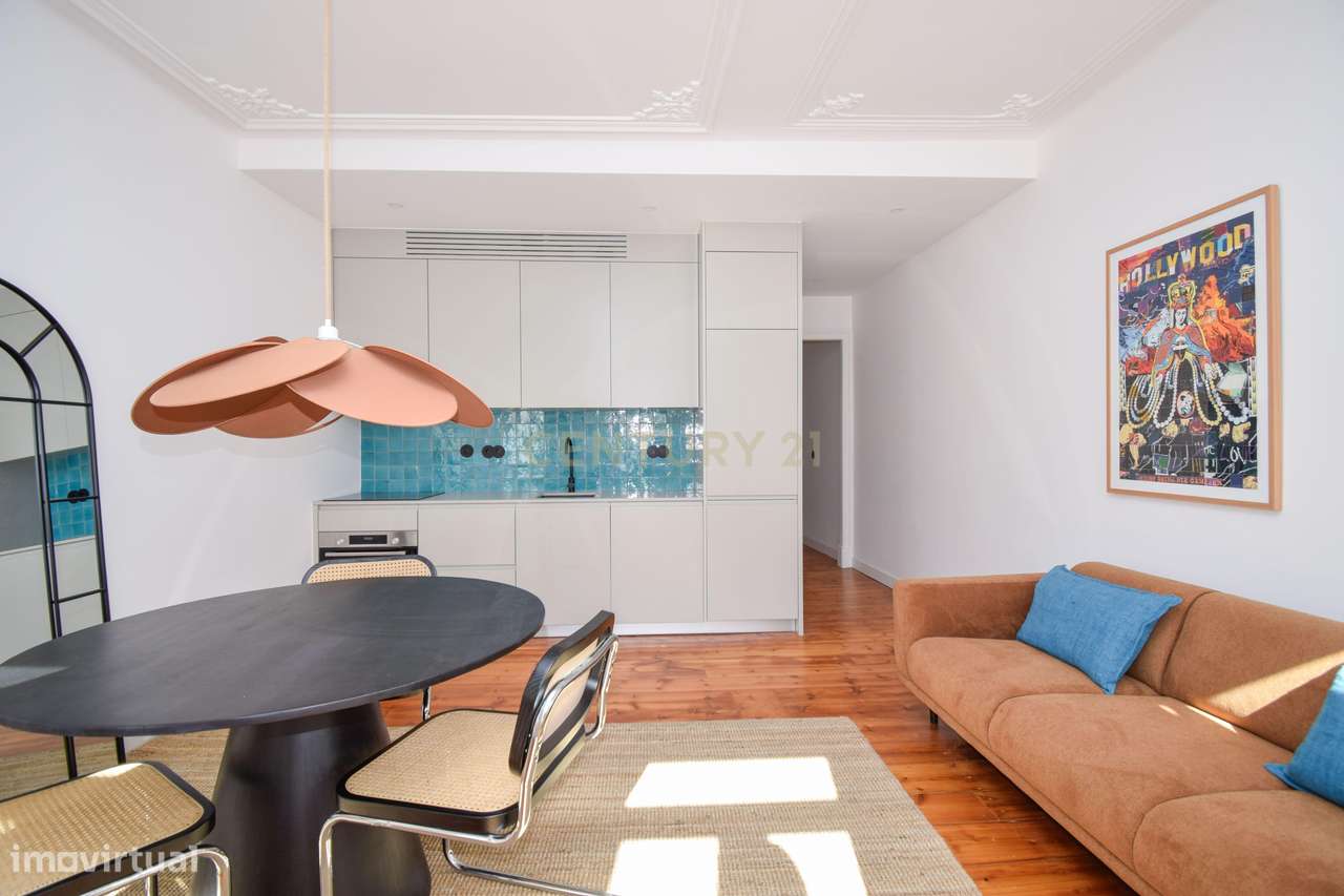 T1 em prédio totalmente reconstruído, com acabamentos de excelência - Grande imagem: 4/24