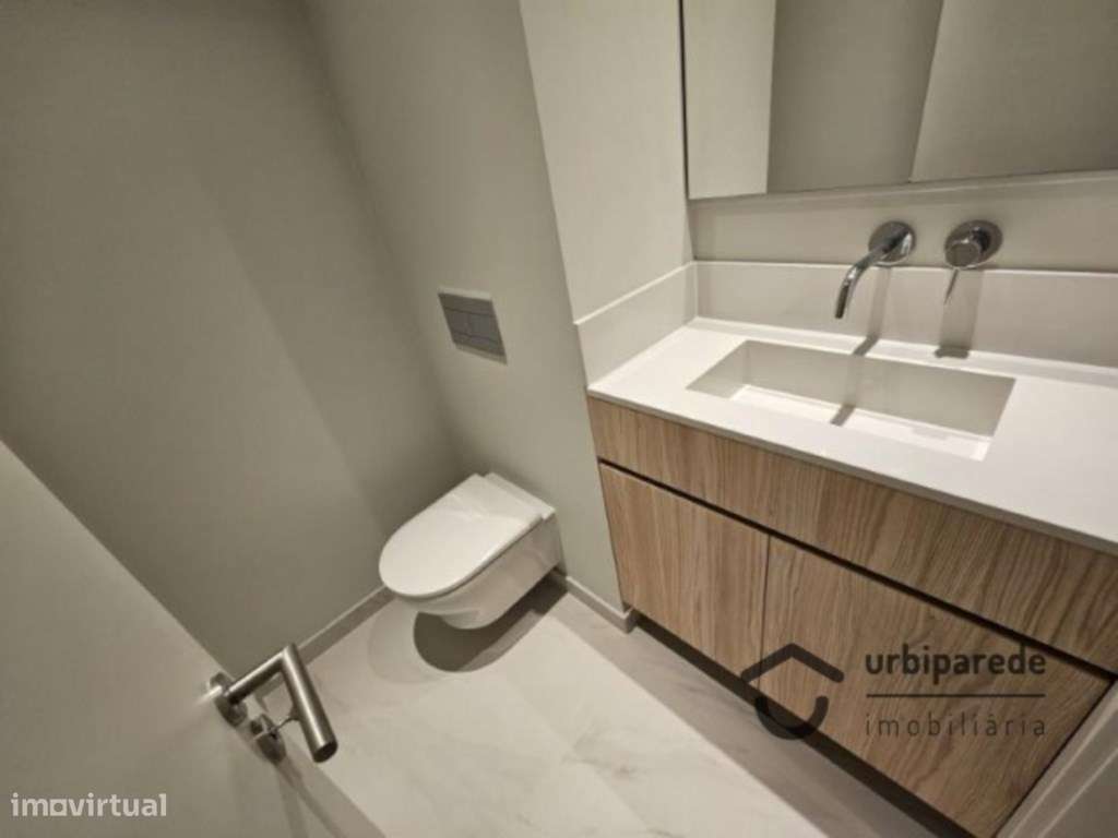Apartamento T3 no condomínio Monview Miraflores-14