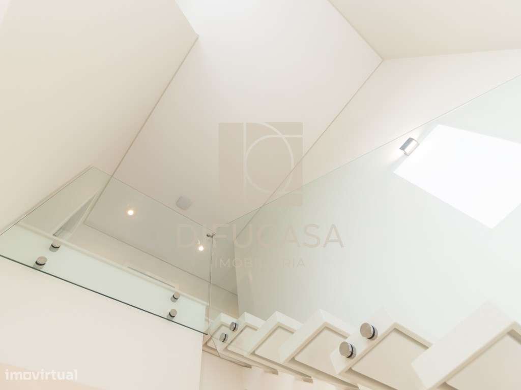 Moradia Isolada T4 c/ Piscina e Garagem-24