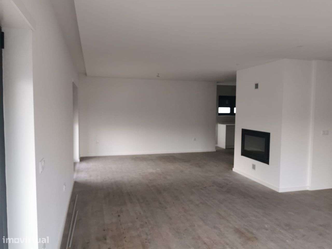 Moradia T3+1 em São Torcato - Guimarães-10