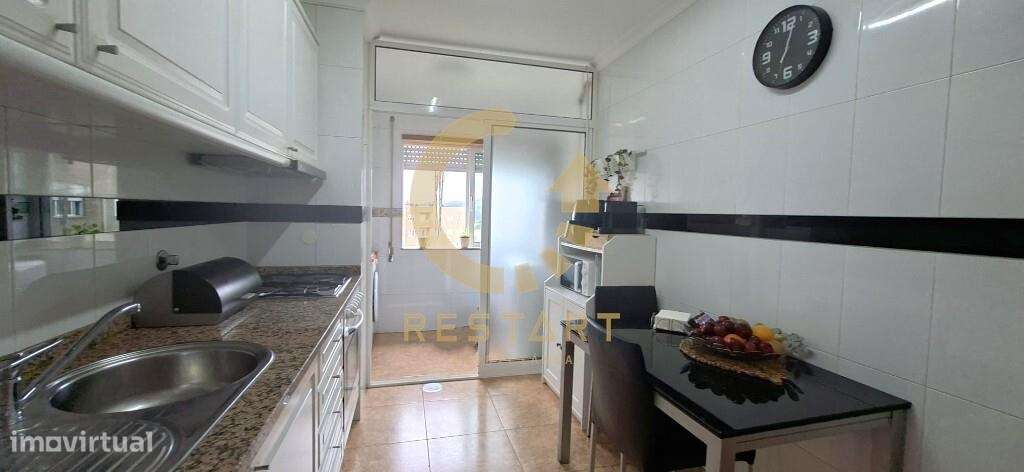 Apartamento T2, Garagem e Arrumos | Valongo-14