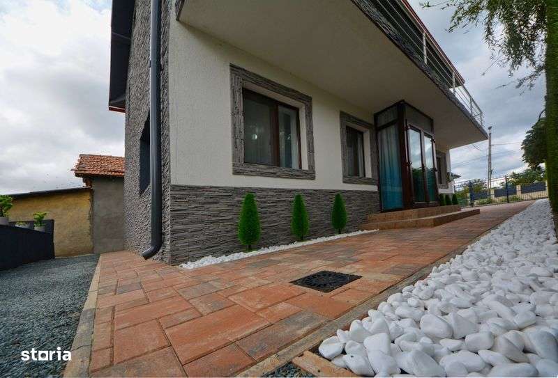 2 case renovate si utilate modern - Imagine principală: 5/8