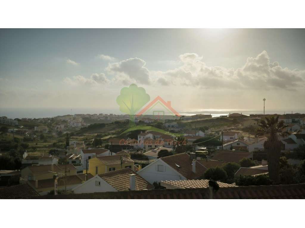 Moradia T5 com Vista de Mar Deslumbrante em Baleia, Carvoeira!-23