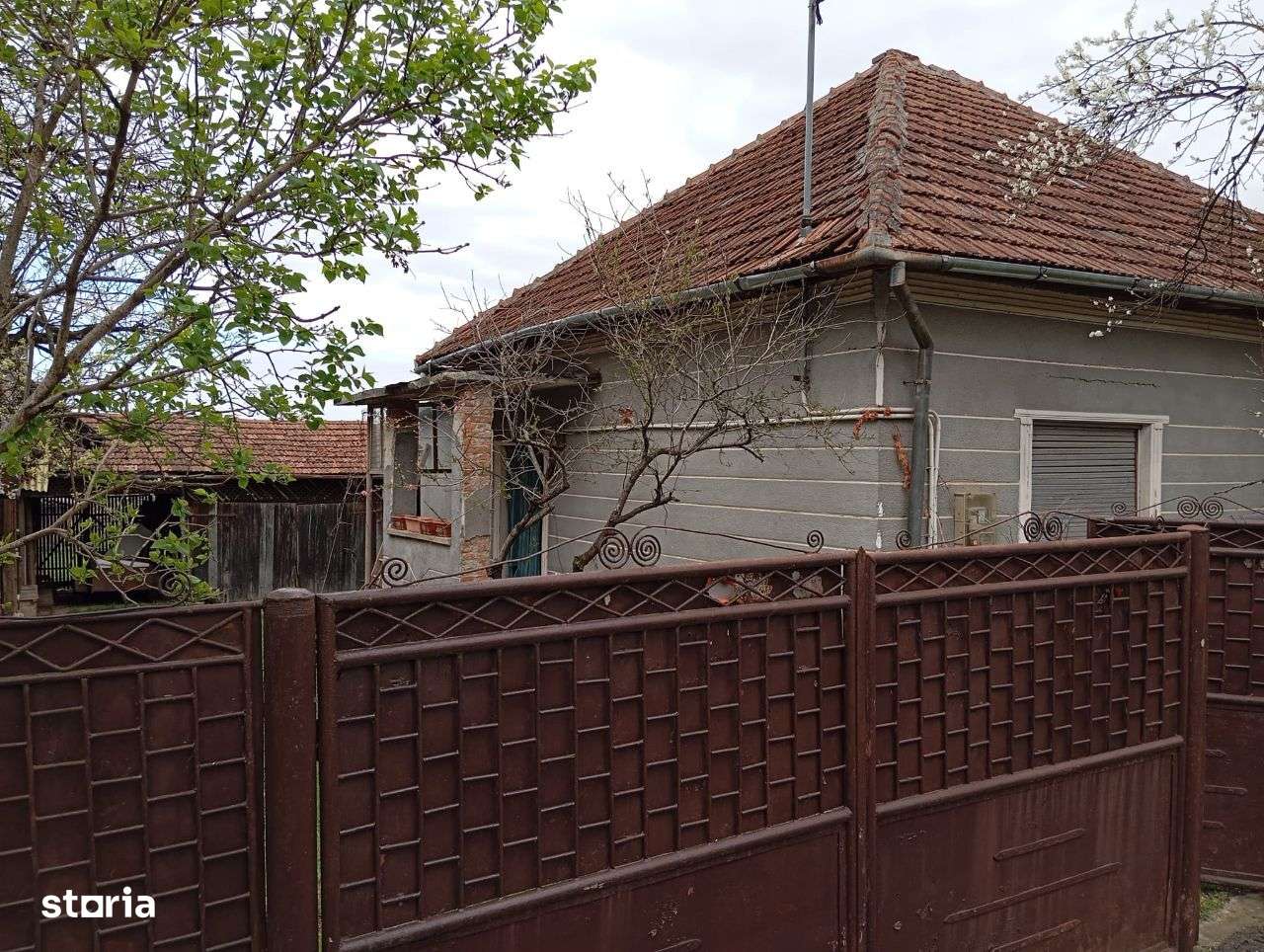 Casa de vanzare in Gurahont - Imagine principală: 2/16