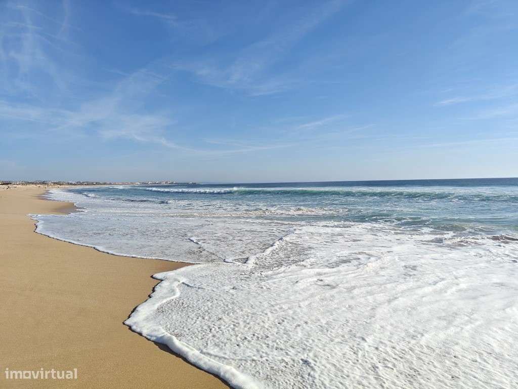 Moradia isolada com piscina apenas a 400 m da praia-39
