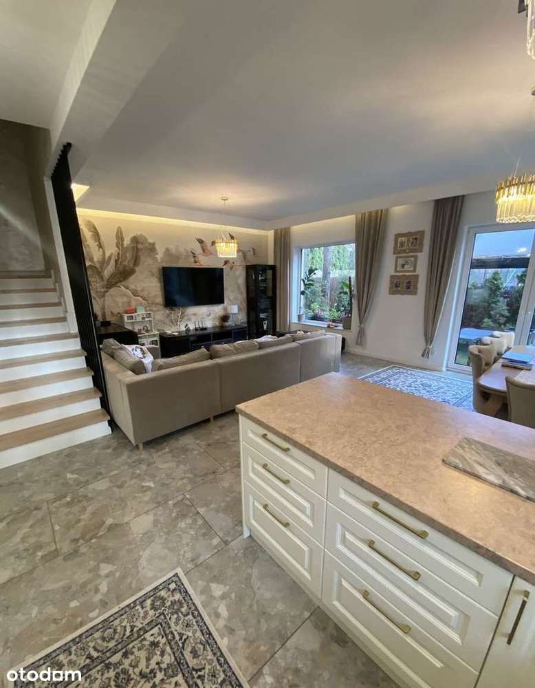 Duży dom w Józefowie - Pełny obrazek: 5/19