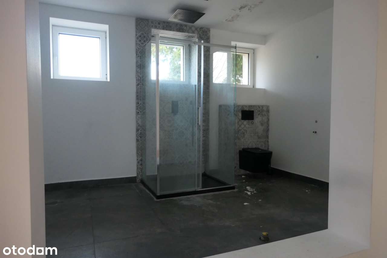 Gotowy teren usługowy z budynkami i możliwością rozbudowy-9