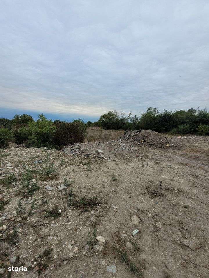 Vanzare teren intravilan, 3.063 mp, str. Merilor - zona in dezvoltare - Imagine principală: 5/8