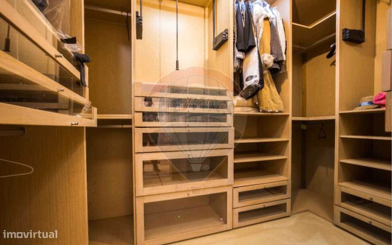 Moradia T6 para venda-18