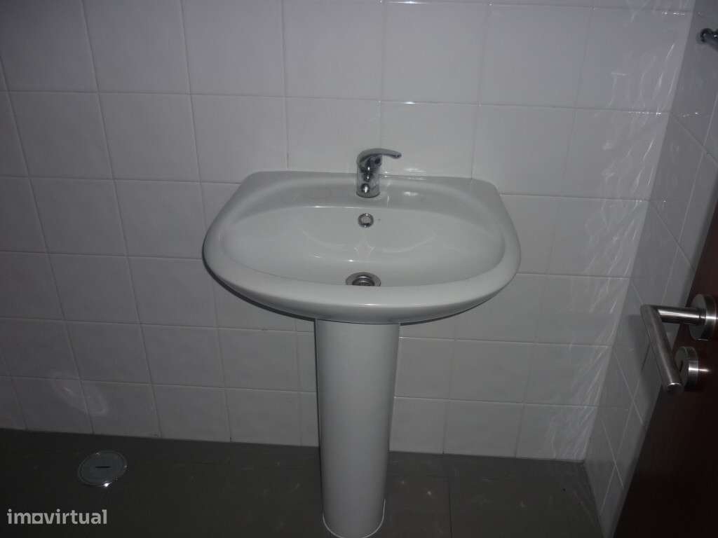 Armazém para arrendar em Pero Pinheiro - Sintra - Grande imagem: 5/5