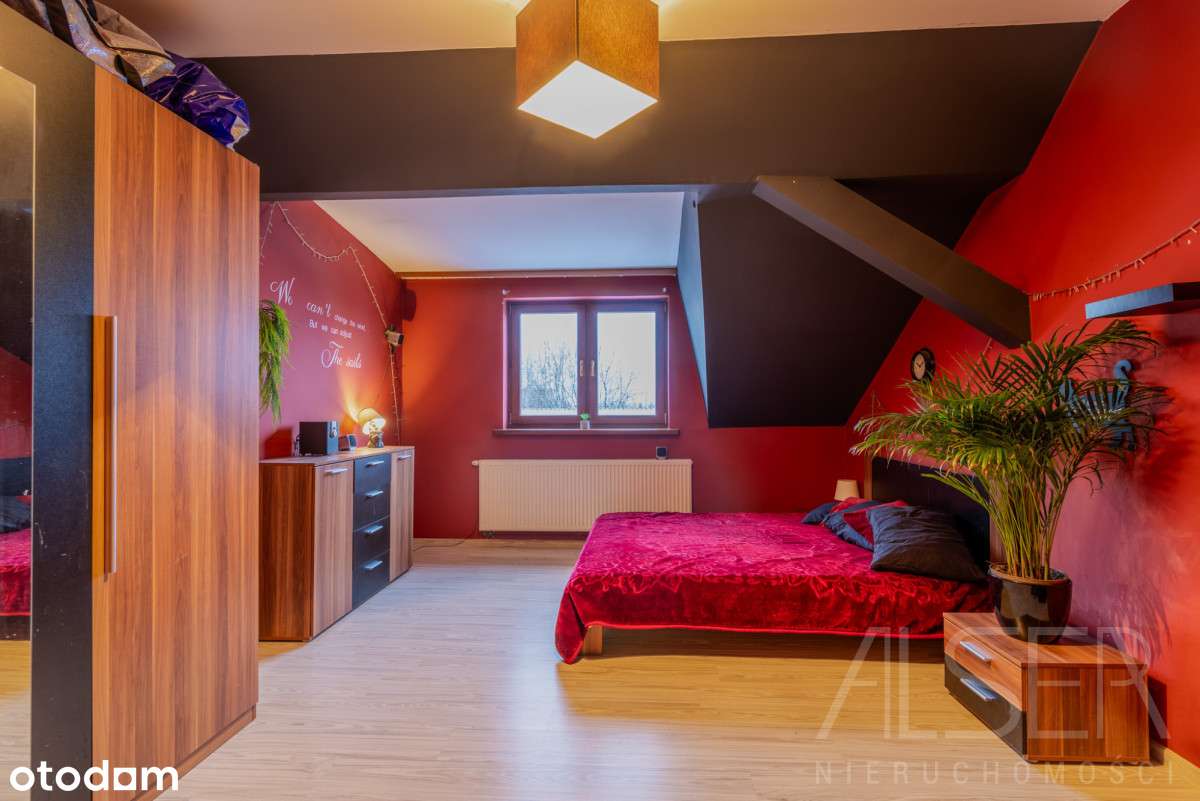 Dom na Osiedlu Bajkowym + Budynek Mieszkalno-Gosp.-11