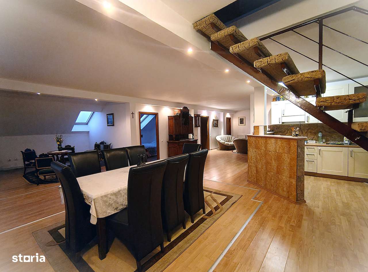 De vânzare – Apartament spațios pe două niveluri, peste 200 mp - Imagine principală: 4/19