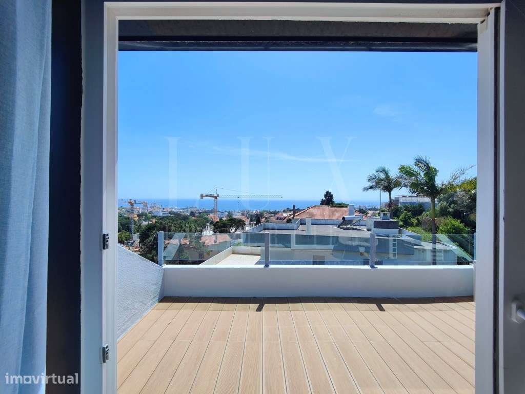 MORADIA DE LUXO NO CENTRO DO ESTORIL-45