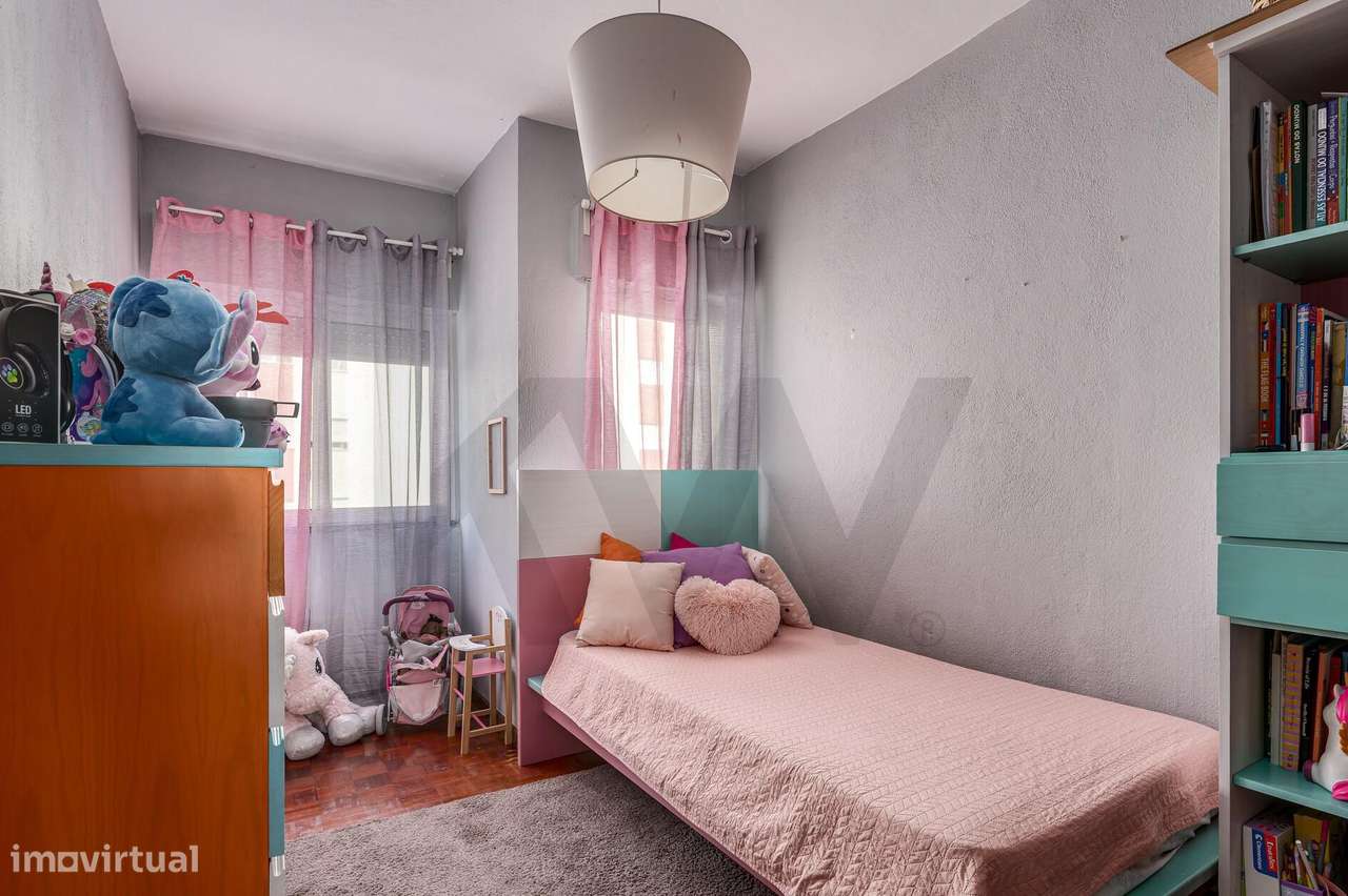 Apartamento T2 com Varanda e Arrecadação, Póvoa de Santa Iria, Vila Fr-13