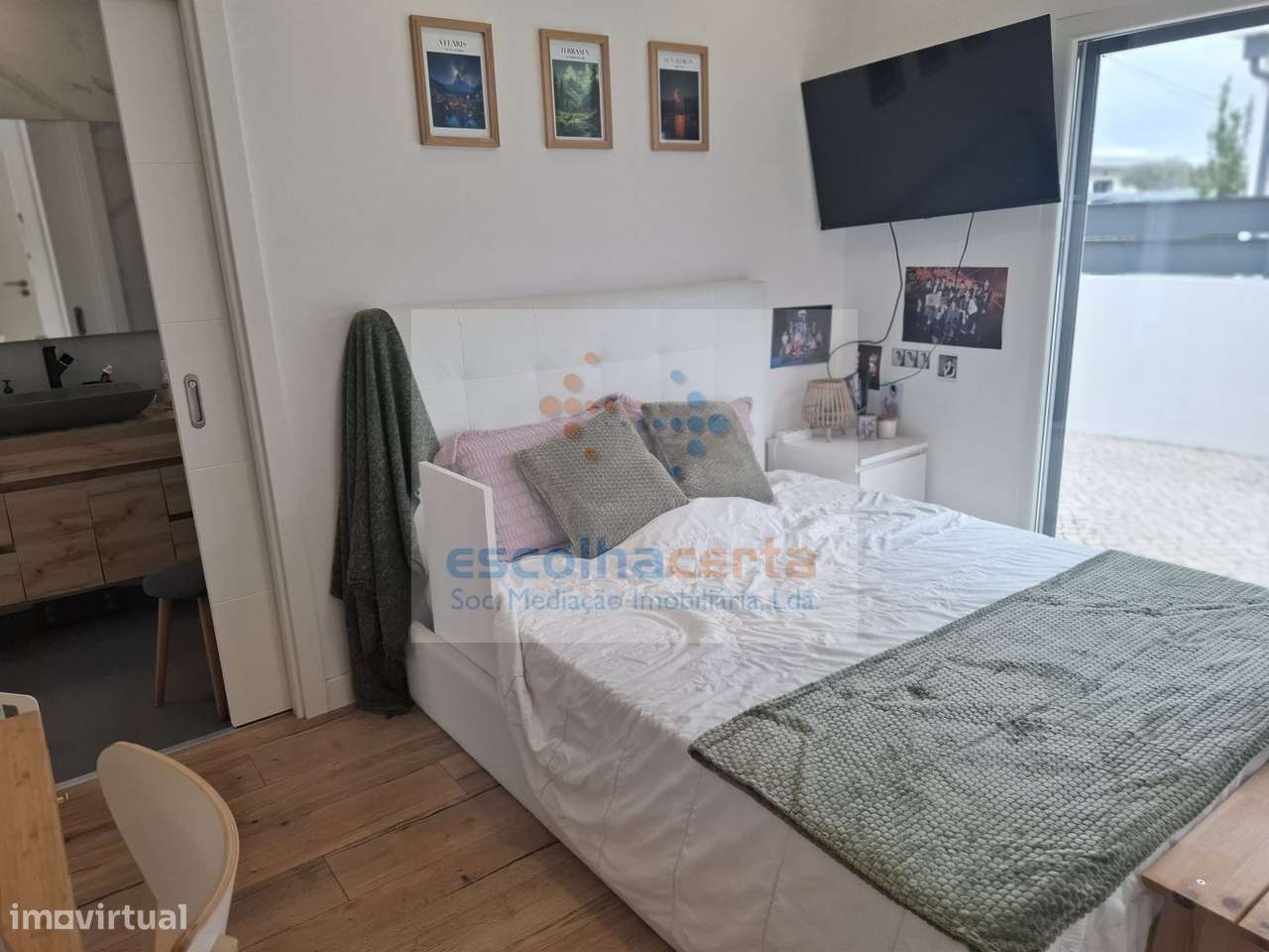 Oportunidade Excelente Moradia Térrea T4 Com Piscina de agua salgada-24