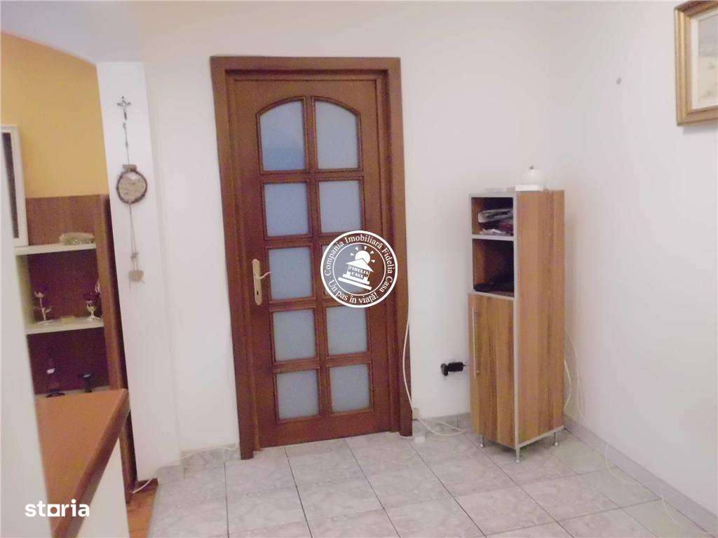 Apartament in Dacia, 2 camere, mobilat si utilat, comision redus! - Imagine principală: 5/13