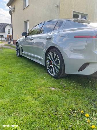 Kia Stinger 3.3 T-GDI V6 GT AWD - 13