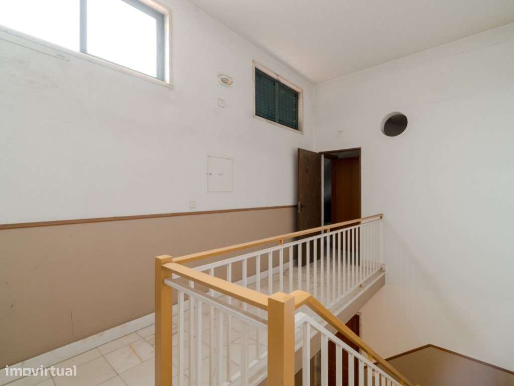 Apartamento T1 com Parqueamento e Arrecadação - Brandoa (Encosta do...-15