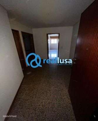 T2 c/ garagem Bonfim Porto Retoma de banco - Grande imagem: 3/14