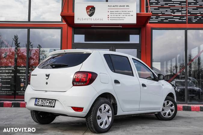 Dacia Sandero - 8