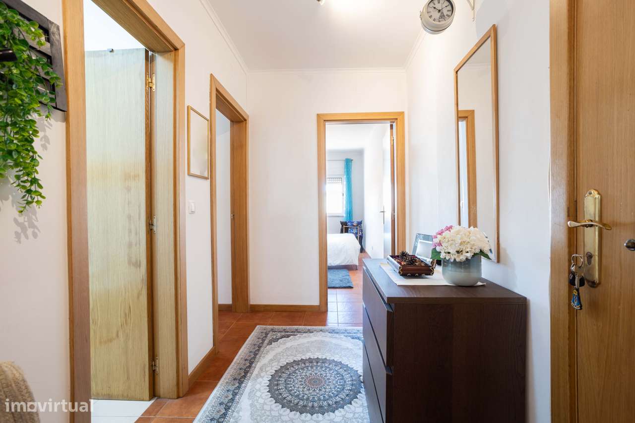 Apartamento T1 Luminoso e Moderno no Coração de Carnaxide - Conforto e - Grande imagem: 5/17