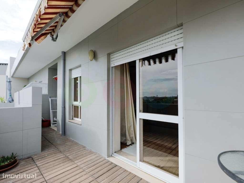 T4 com terraços e garagem fechada no centro de Vila Nova de Famalicão-56