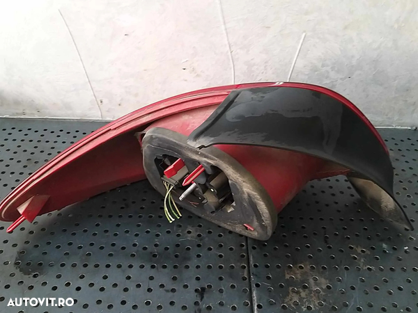 Stop tripla lampa dreapta peugeot 206 plus 118057b - 3