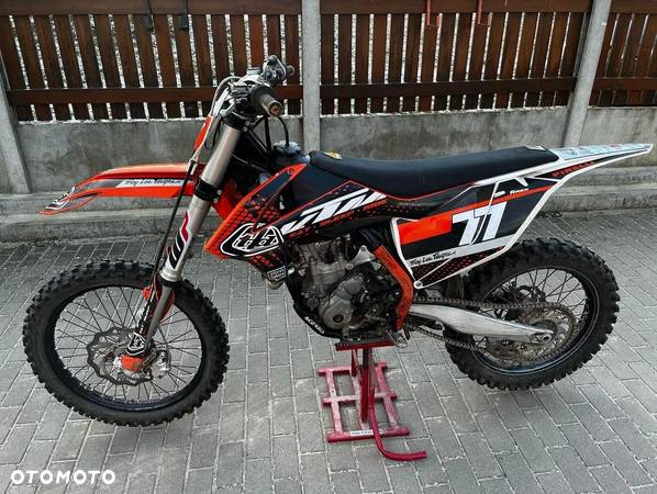 KTM SXF - 1