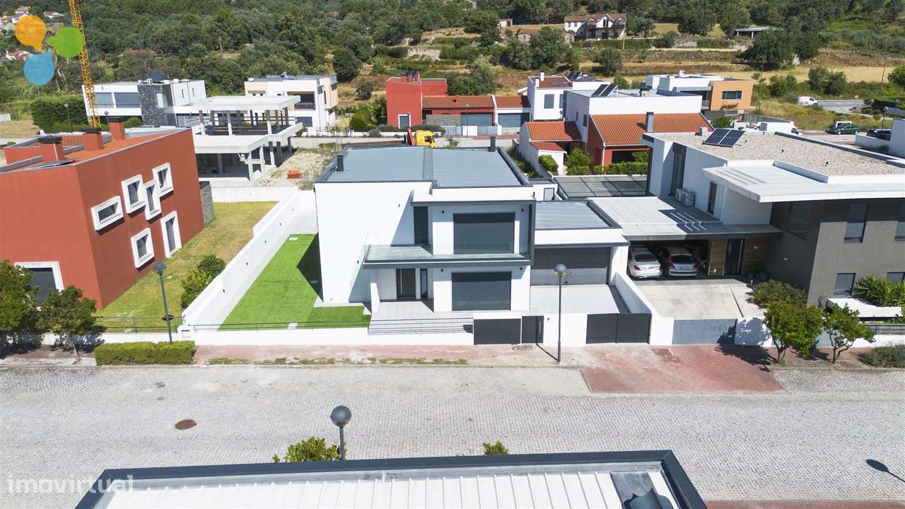 Moradia Isolada T4 Nova | Quinta da Ponte da Terra-40