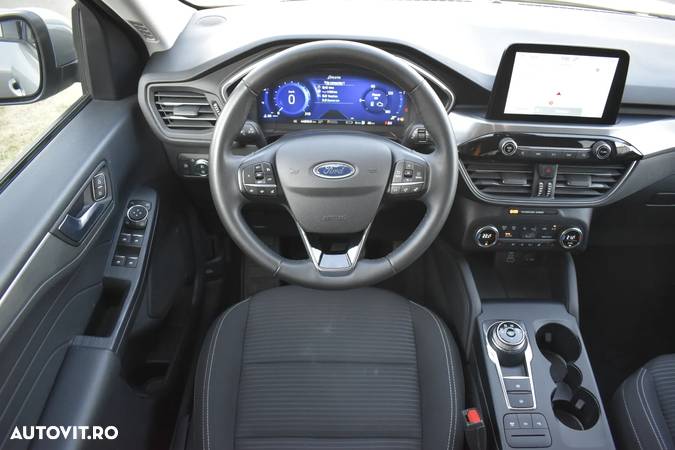 Ford Kuga - 8