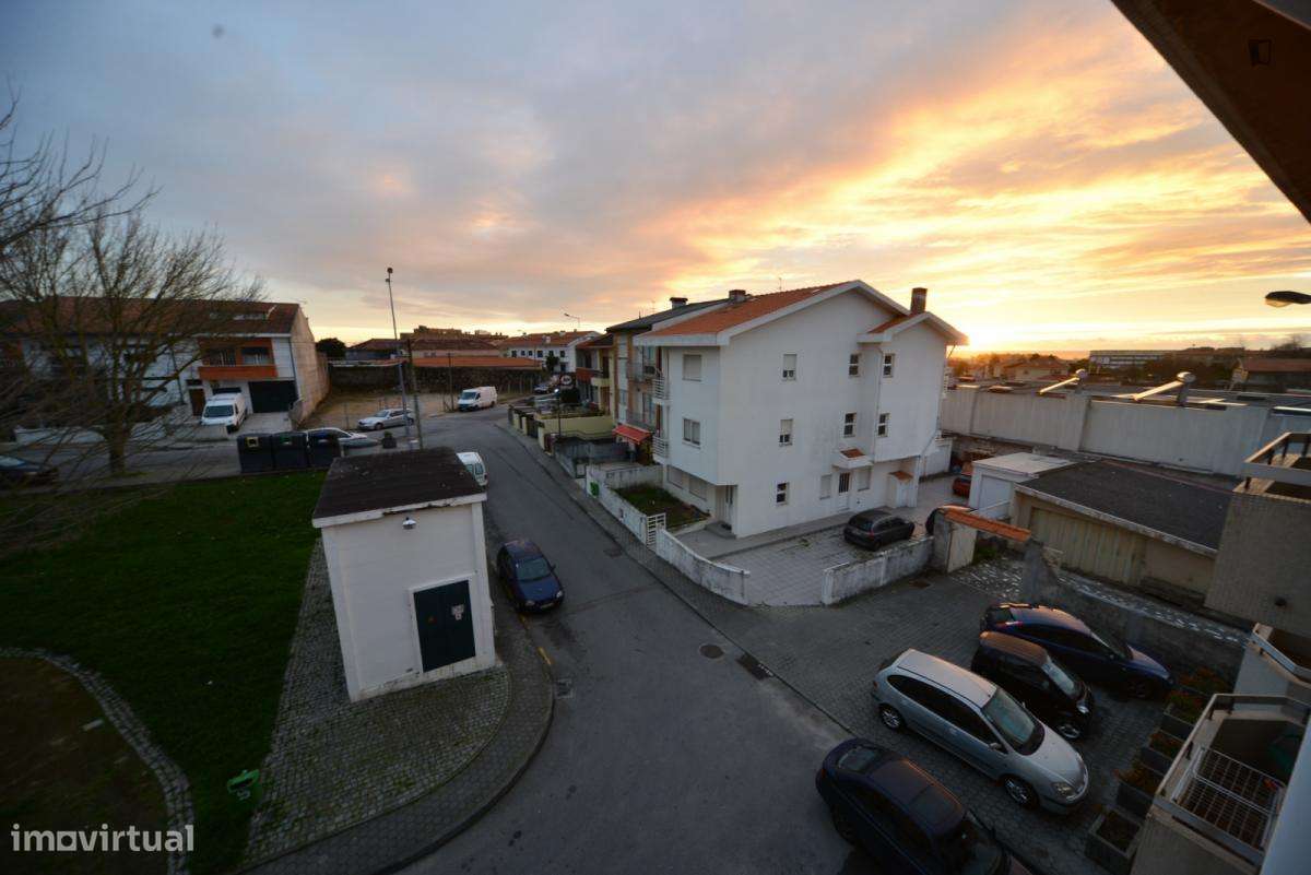 Quarto - localizado em Vila nova de gaia - Grande imagem: 4/10