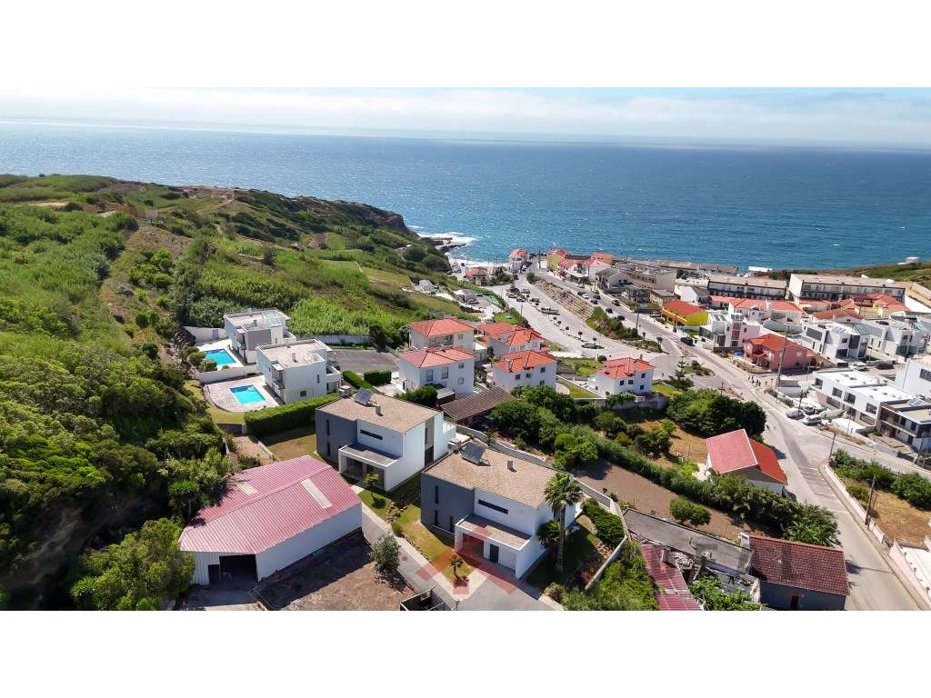 Moradia T4 com Vista de Mar-12