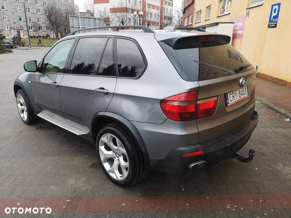 BMW X5 4.8is - 5