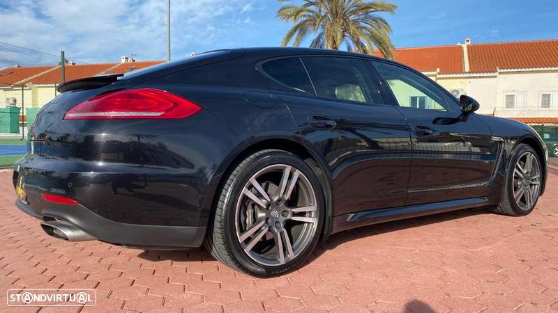 Porsche Panamera 4 Edition PDK - 14