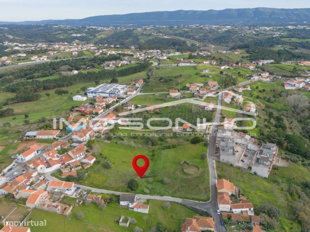 Terreno com 4107m2, Casa em ruínas e Anexos - Grande imagem: 5/57