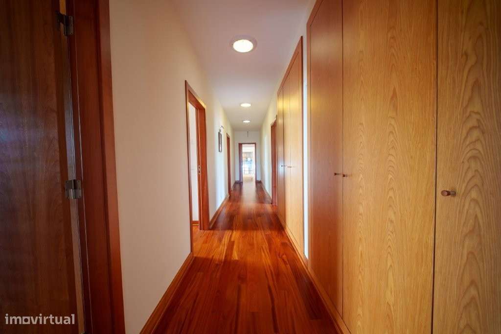 Moradia T5 - Tomar, inserida num amplo terreno de 15.560 m²-29