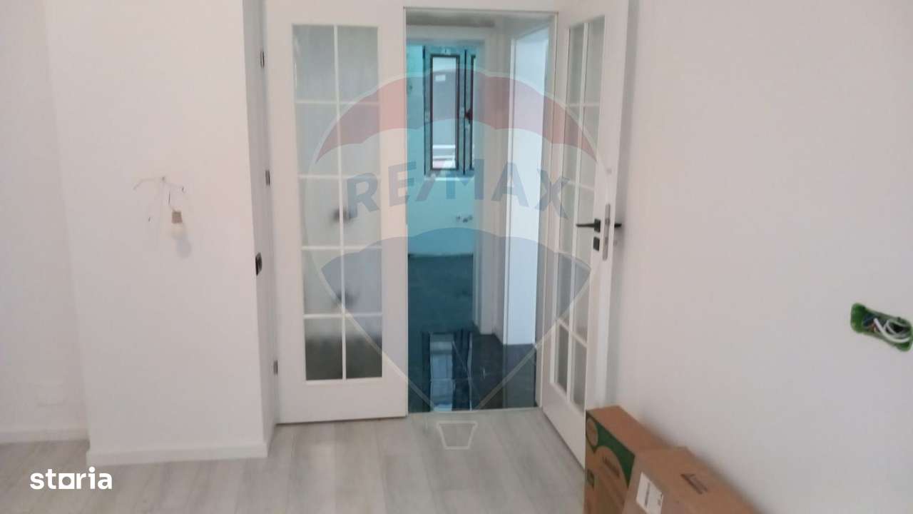 VANZARE Apartament cu 3 camere in zona Dacia-3