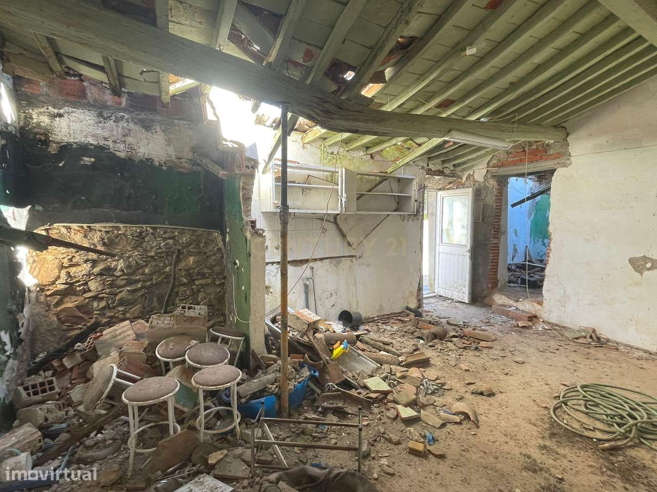 Moradia sem quintal  para Recuperação em São Domingos de Ana Loura, Es - Grande imagem: 5/8
