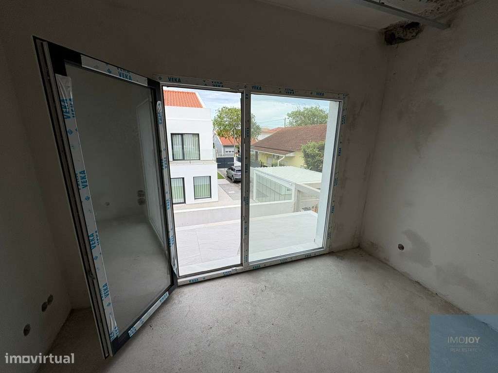 Moradia T3+1 na Abóboda-8